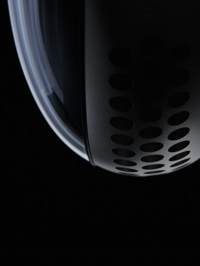 Vue éclatée technique de l’intérieur de l’Apple Vision Pro mettant en évidence le système thermique