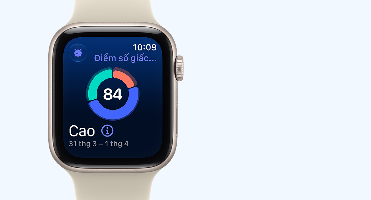 Apple Watch SE 3, vỏ nhôm, màu ánh sao, màn hình hiển thị biểu đồ điểm số giấc ngủ hình tròn, mặt ngoài bên phải, núm xoay Digital Crown, Dây Đeo Thể Thao, màu be cát (nâu da nhạt)